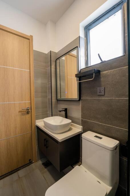 Kapri 2br W Pool Gym Near Jkia Sgr Apartment Nairobi