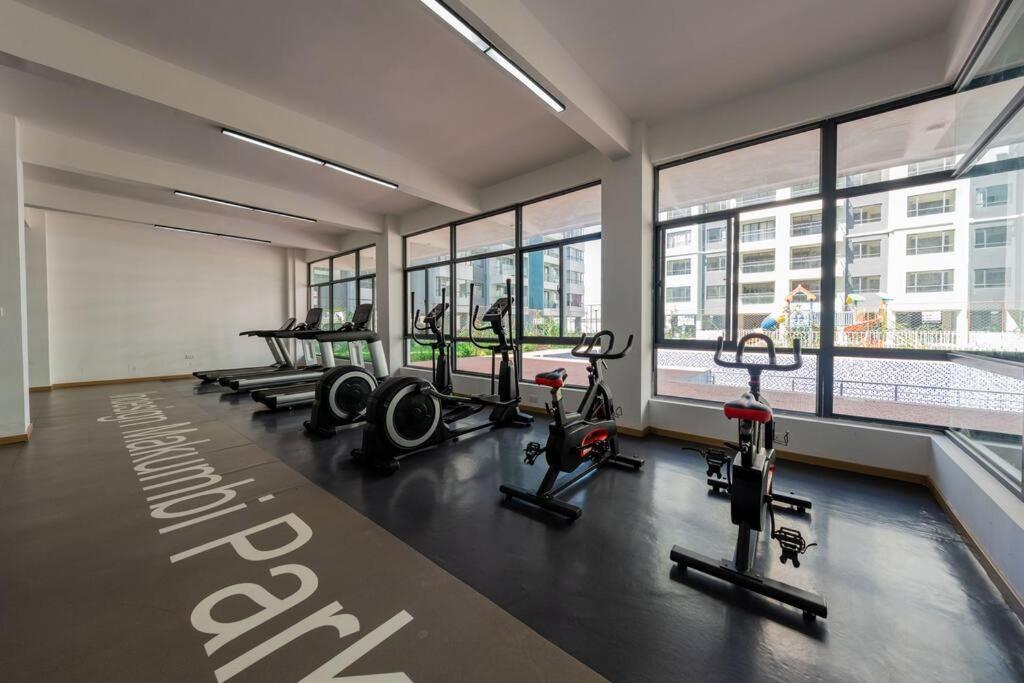 Apartment Kapri 2br W Pool Gym Near Jkia Sgr