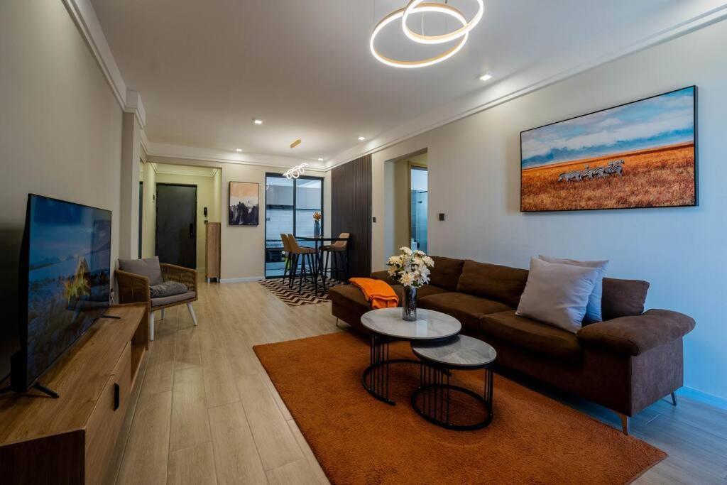 Apartment Kapri 2br W Pool Gym Near Jkia Sgr