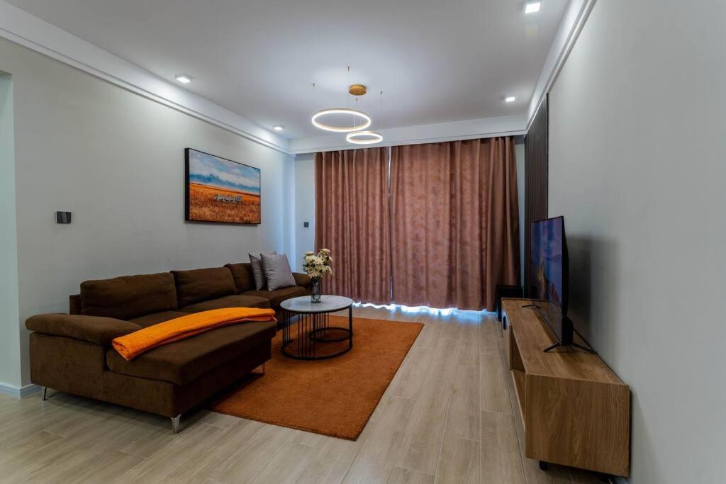 Apartment Kapri 2br W Pool Gym Near Jkia Sgr *