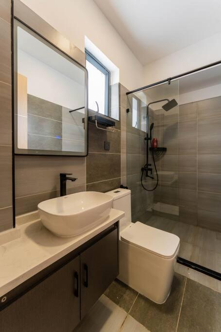 Kapri 2br W Pool Gym Near Jkia Sgr *