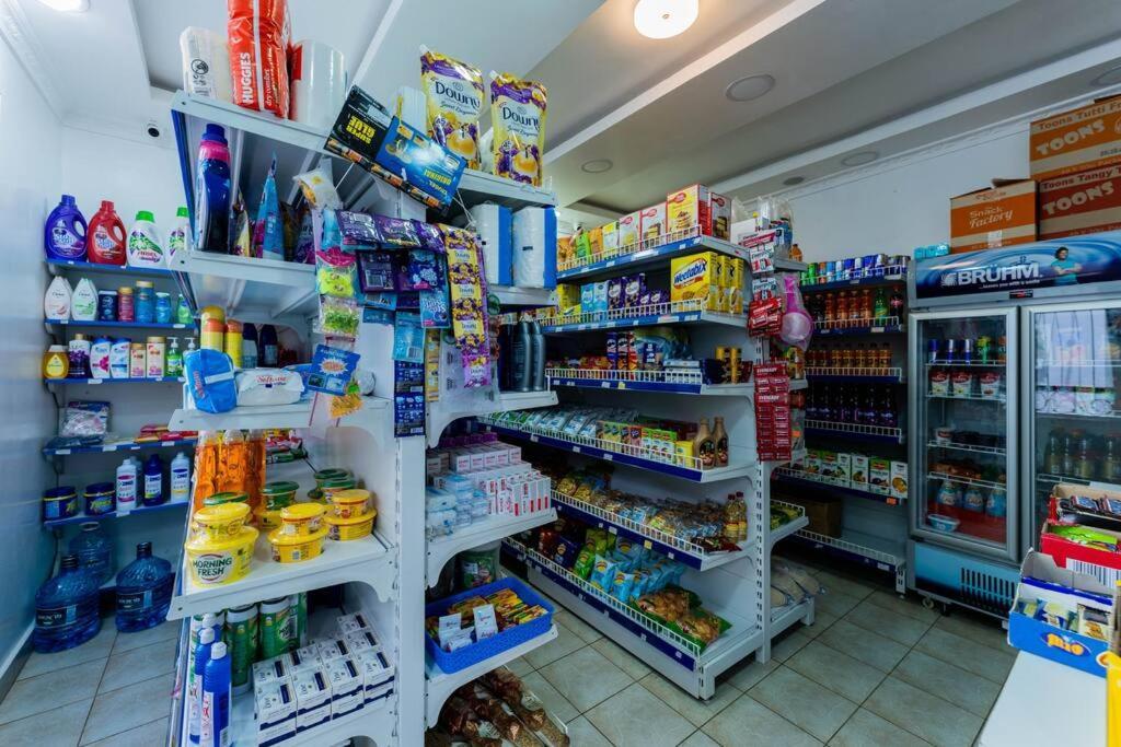 Kapri 2br W Pool Gym Near Jkia Sgr *