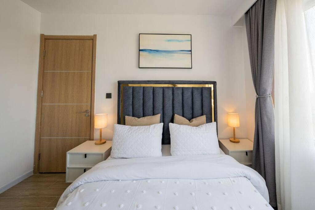 Apartment Kapri 2br W Pool Gym Near Jkia Sgr